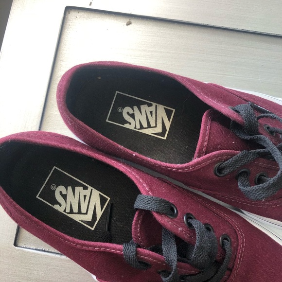 Vans women’s Sz 6.0 - Picture 6 of 7